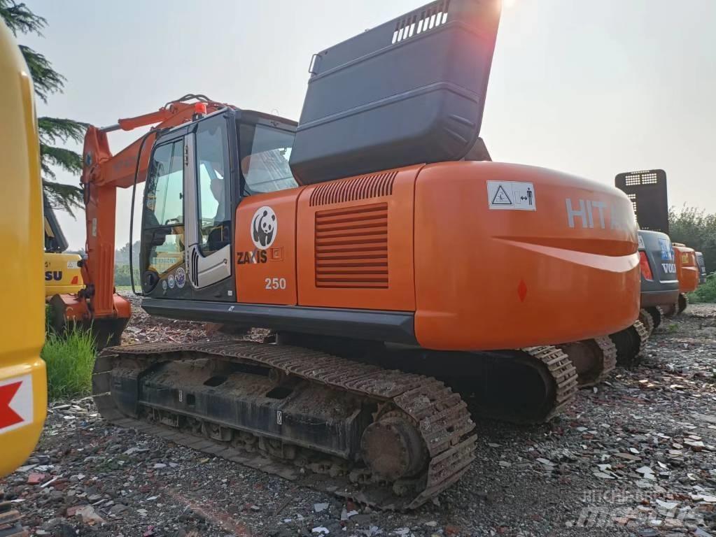 Hitachi ZX 250 LC Верижен екскаватор