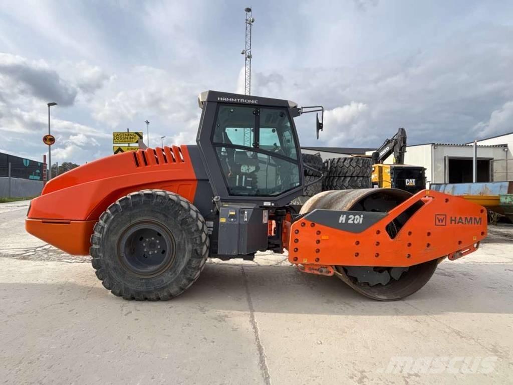 Hamm H20 i Еднобарабанни ролки
