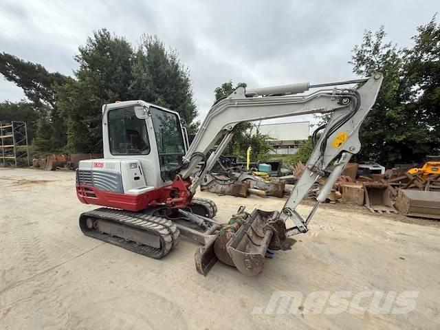 Takeuchi TB 235 Мини екскаватори < 7 т
