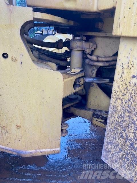 CAT 966 F II Колесни товарачи