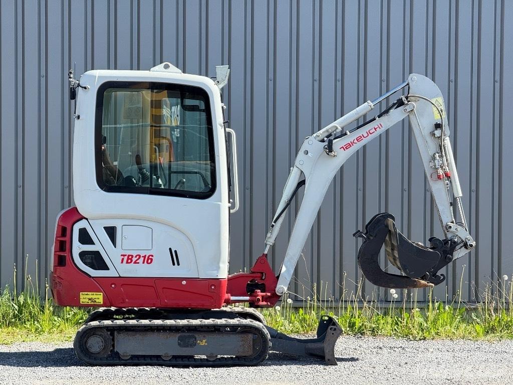 Takeuchi TB 216 Мини екскаватори < 7 т