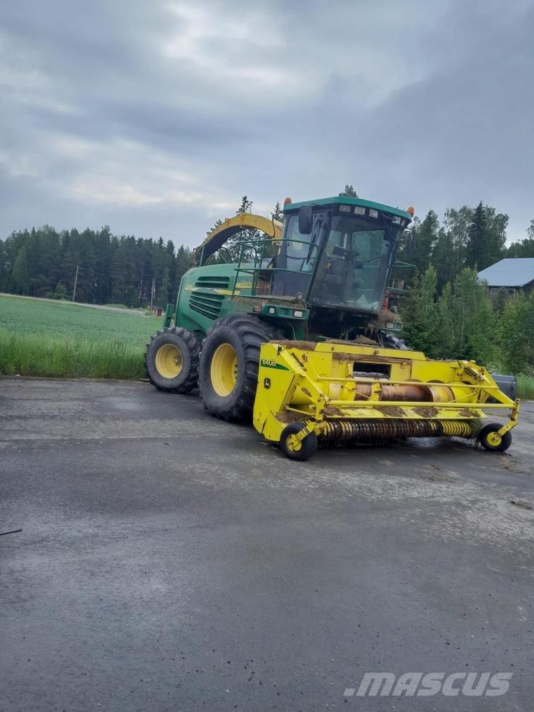 John Deere 7700 Самоходни фуражири