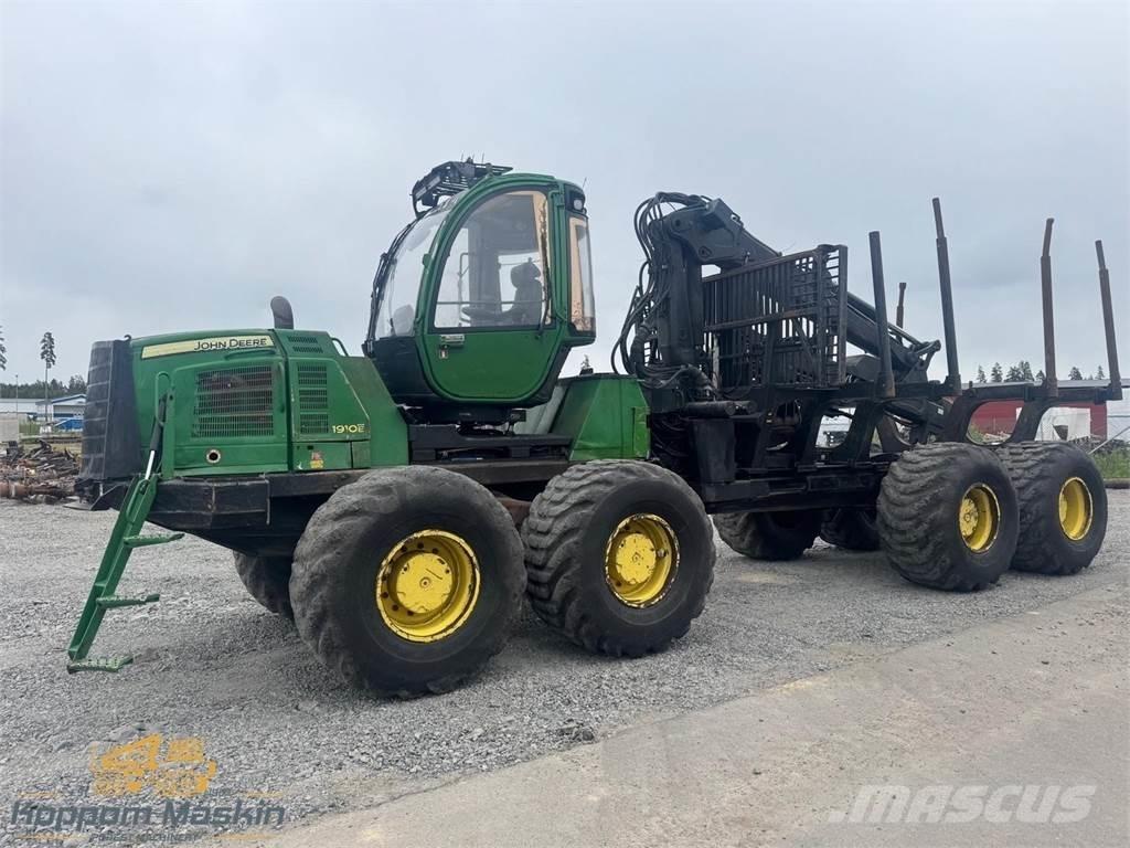 John Deere 1910E Форуардери