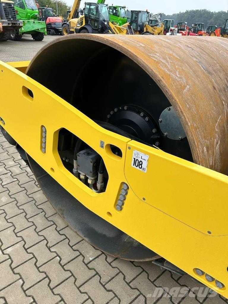 Bomag BW 211 D-5 Еднобарабанни ролки
