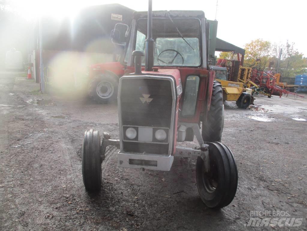Massey Ferguson 590 Трактори