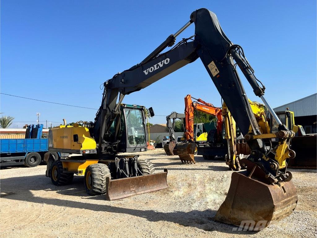 Volvo EW 180 C Колесни екскаватори