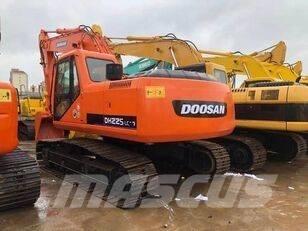 Doosan DH 225 Верижен екскаватор