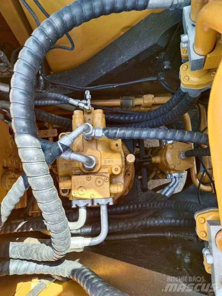 Sany SY 235 Средни екскаватори 7т - 12т