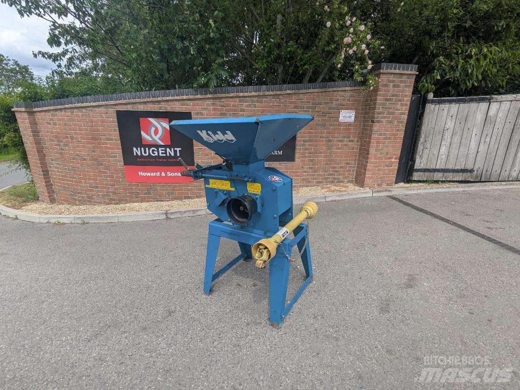  KIDD 6" ROLLER MILL Хранилки за животни