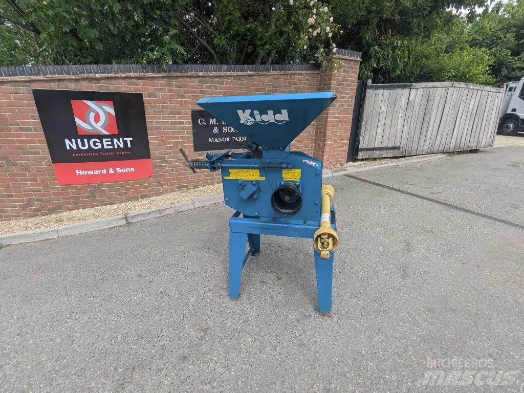  KIDD 6" ROLLER MILL Хранилки за животни