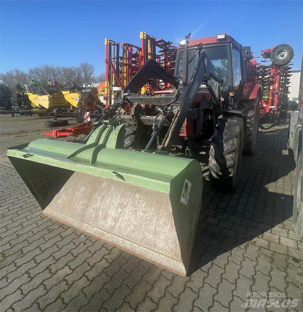 Case IH 856 XL Трактори