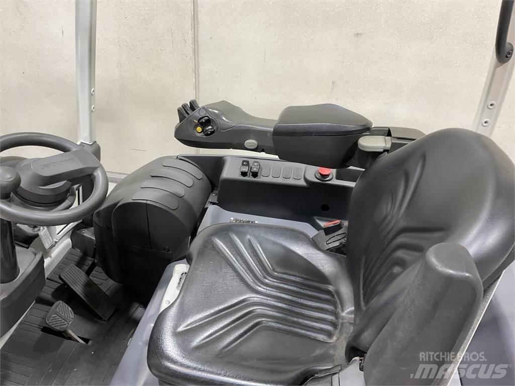 Nissan TX3-16 Електрически вилични кари-повдигачи