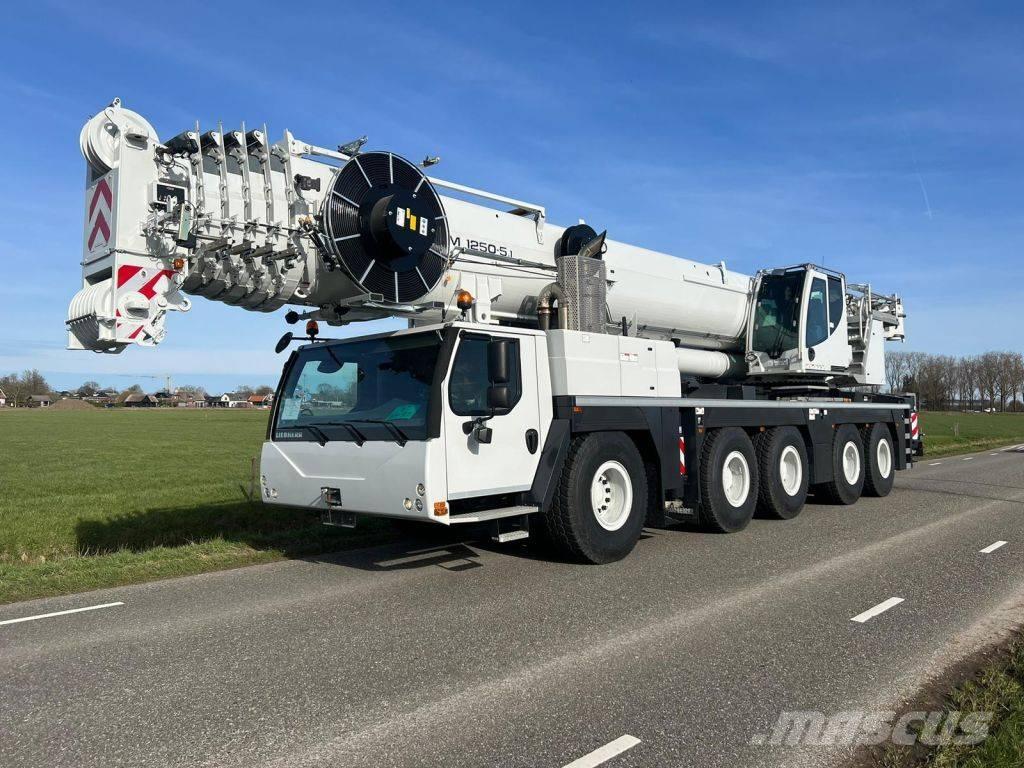 Liebherr LTM1250-5.1 Всъдеходни кранове