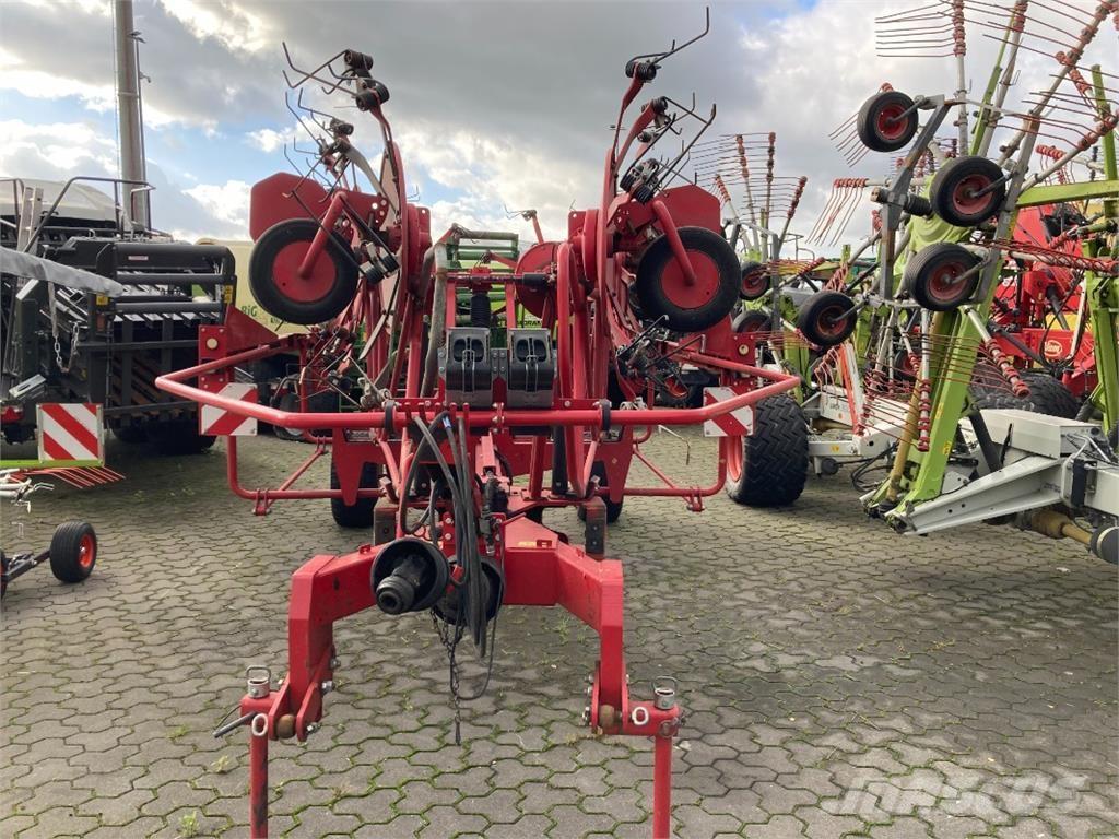 Lely Lotus 1250 Гребла и сенообръщачки