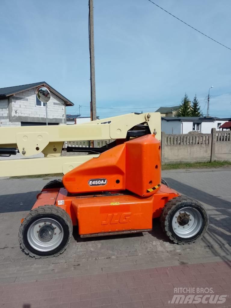 JLG E 450 AJ Съчленени стрелови подемници
