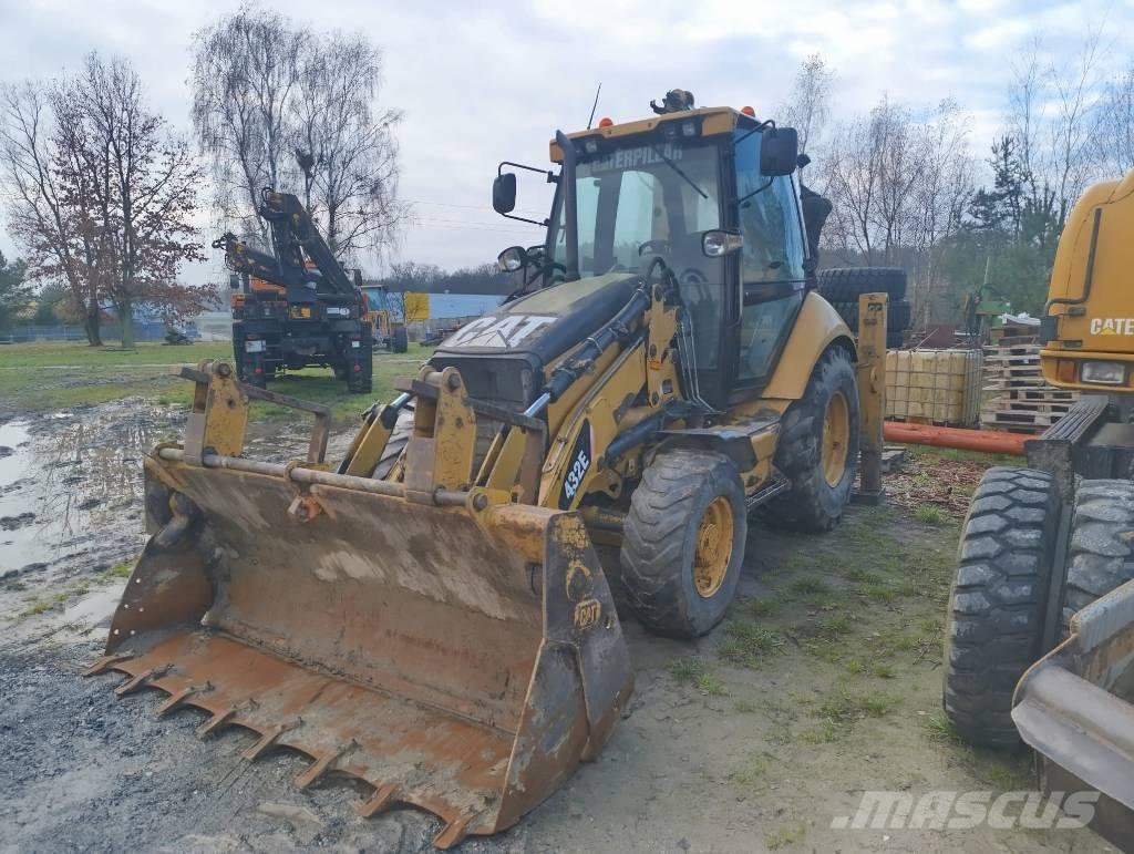 CAT 432 E 4x4 Товарач със заден ексватор