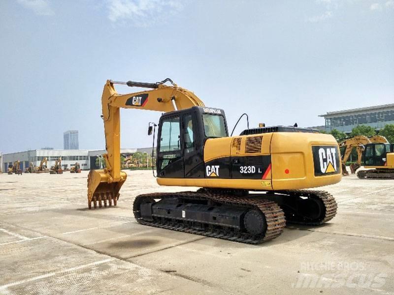 CAT 323 Верижен екскаватор