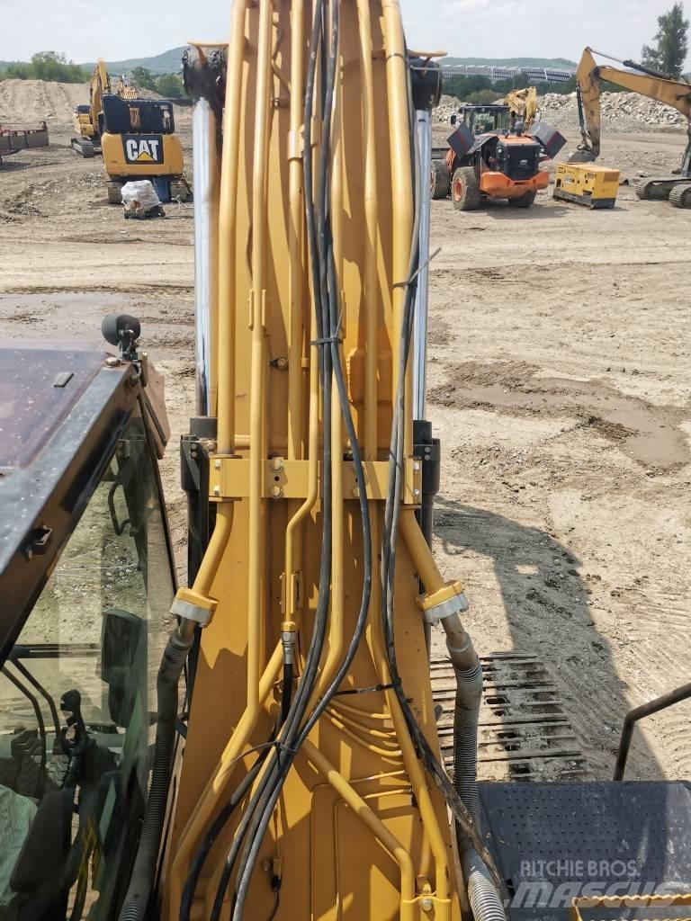 CAT 320 E Верижен екскаватор