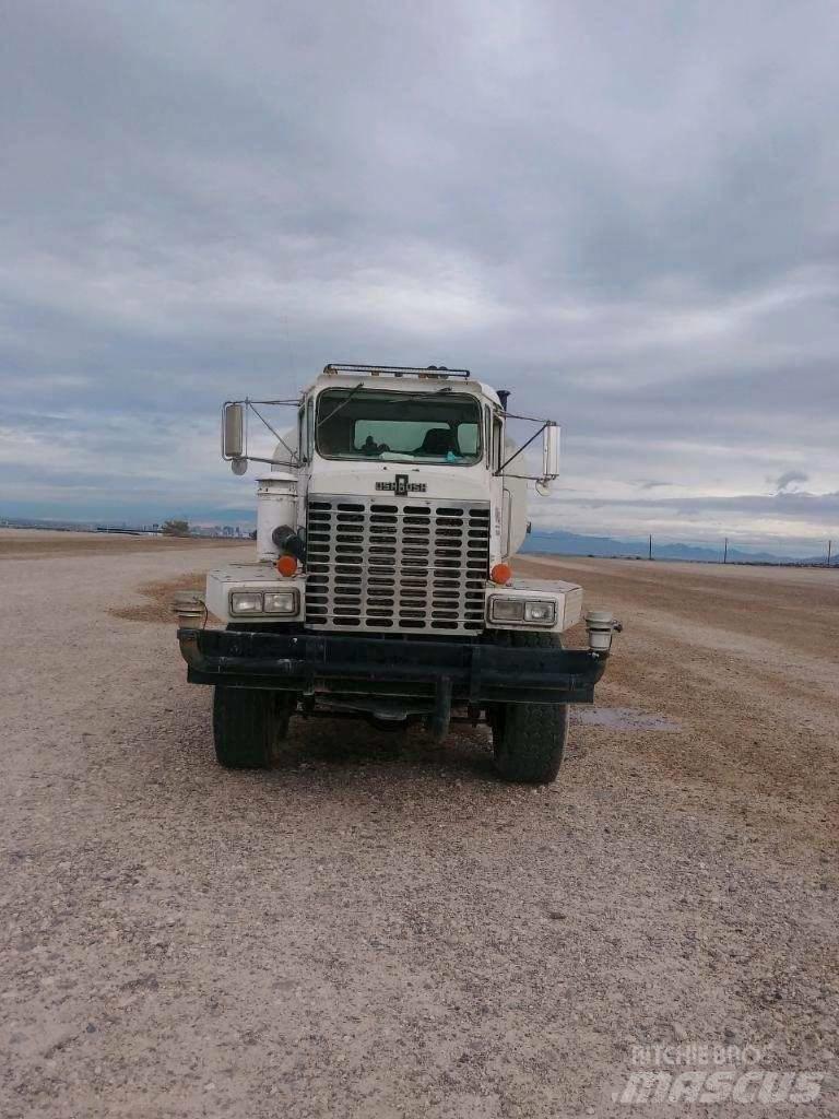 Oshkosh 6000 Цистерни за вода
