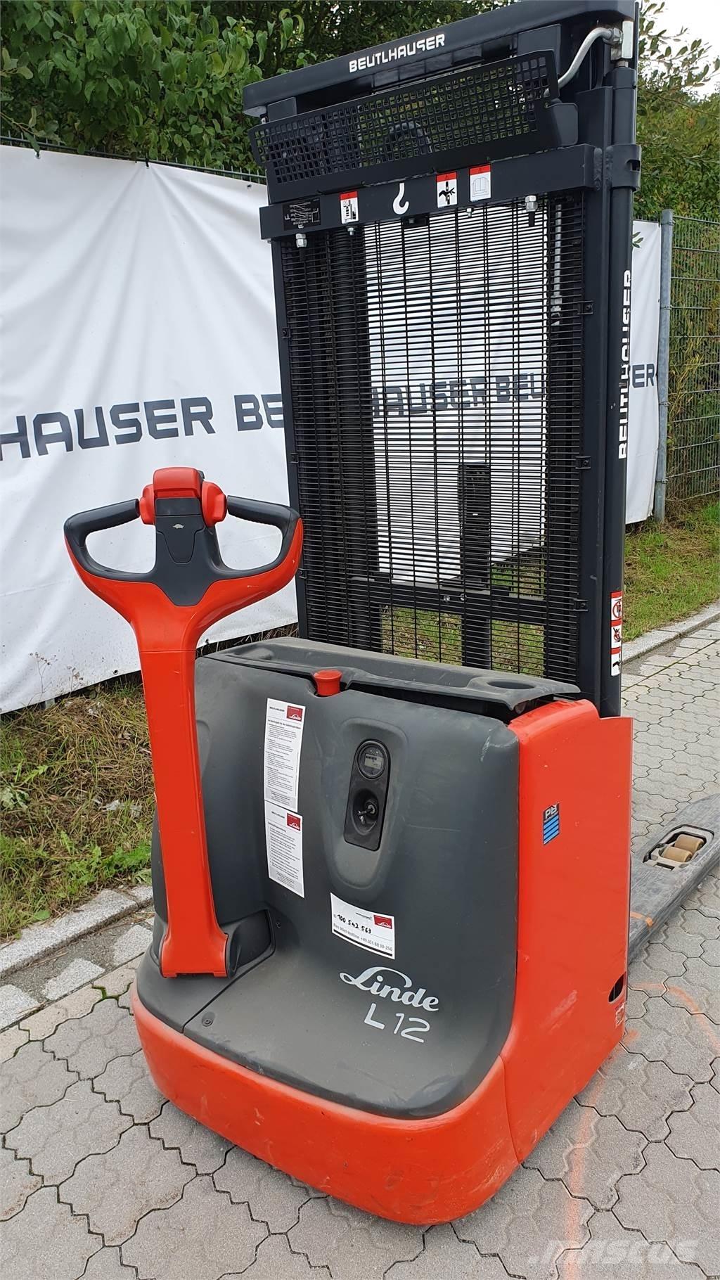 Linde L12i Колички високоповдигачи с теглич