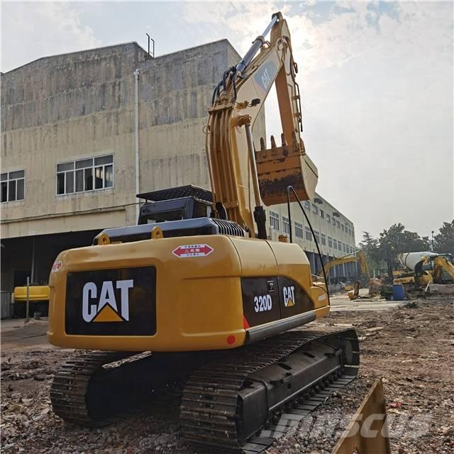 CAT 320 D Верижен екскаватор
