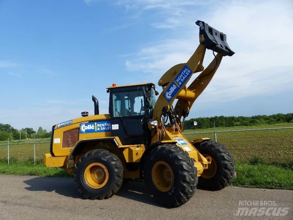 CAT 926 M Колесни товарачи