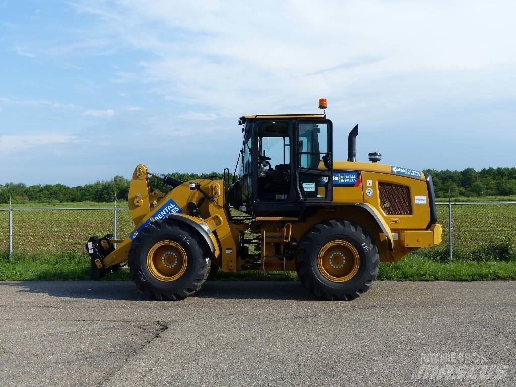 CAT 926 M Колесни товарачи
