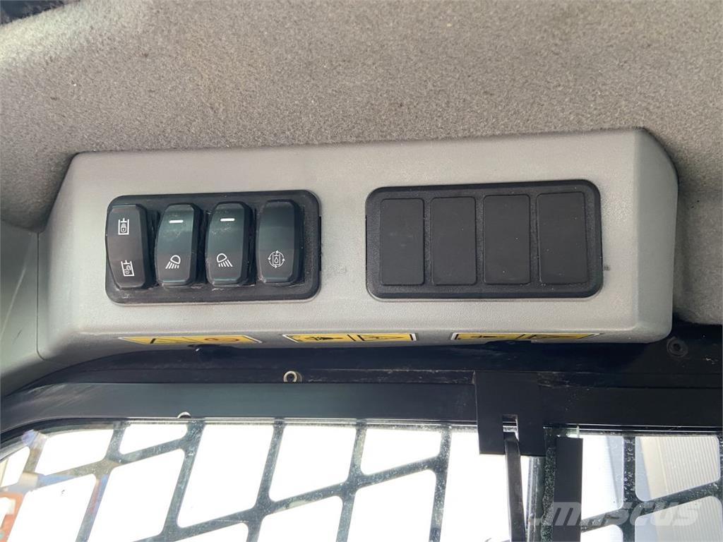 CAT 226 D3 (5867) Мини товарачи
