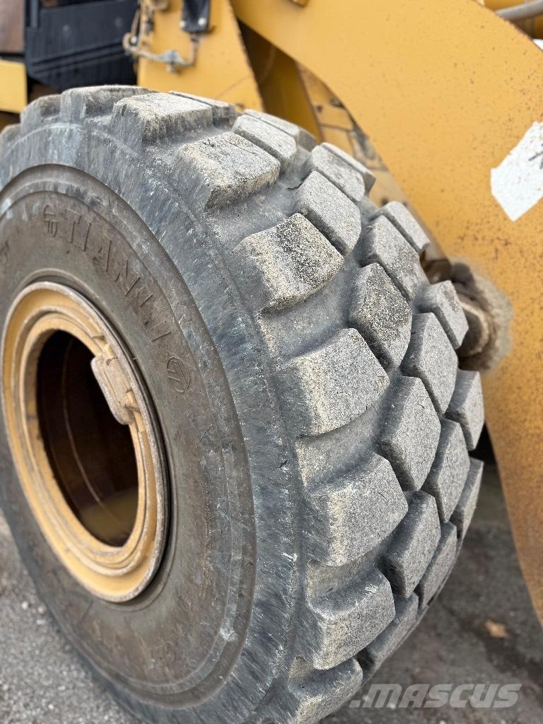 CAT 950 H Колесни товарачи