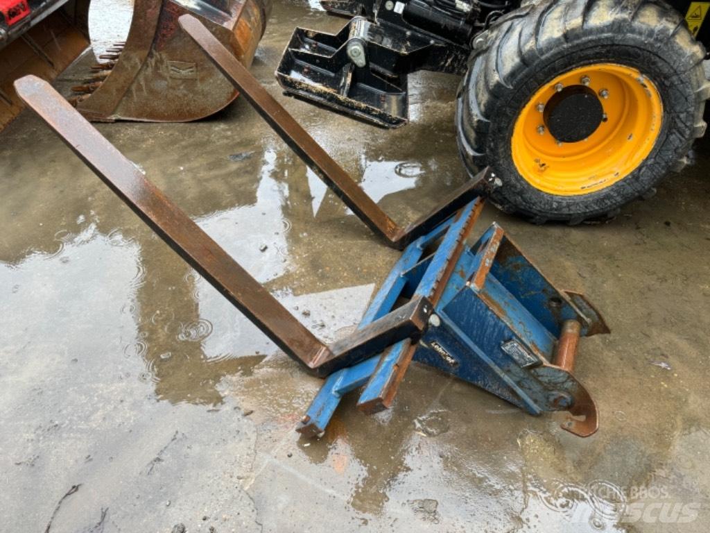 Yanmar B95W (40496) Колесни екскаватори
