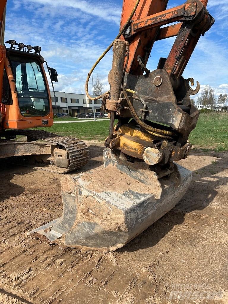 Doosan DX 255 LC Верижен екскаватор