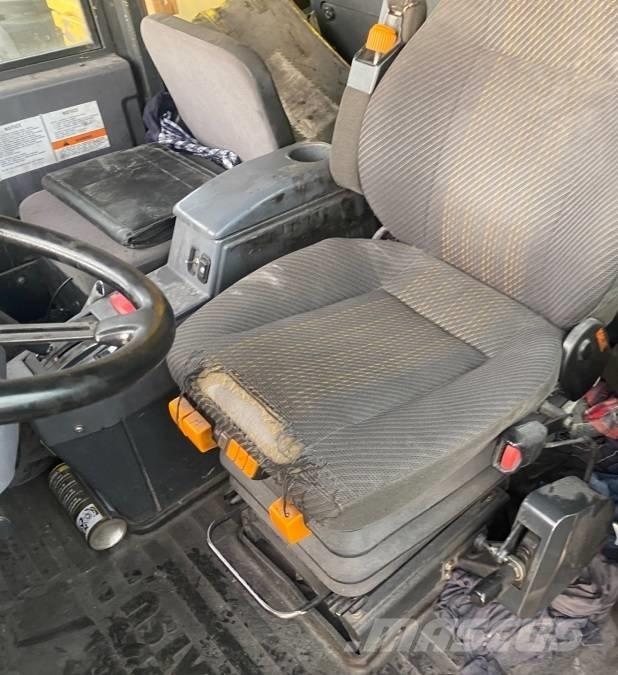 Komatsu HD 405-7 Твърди самосвали
