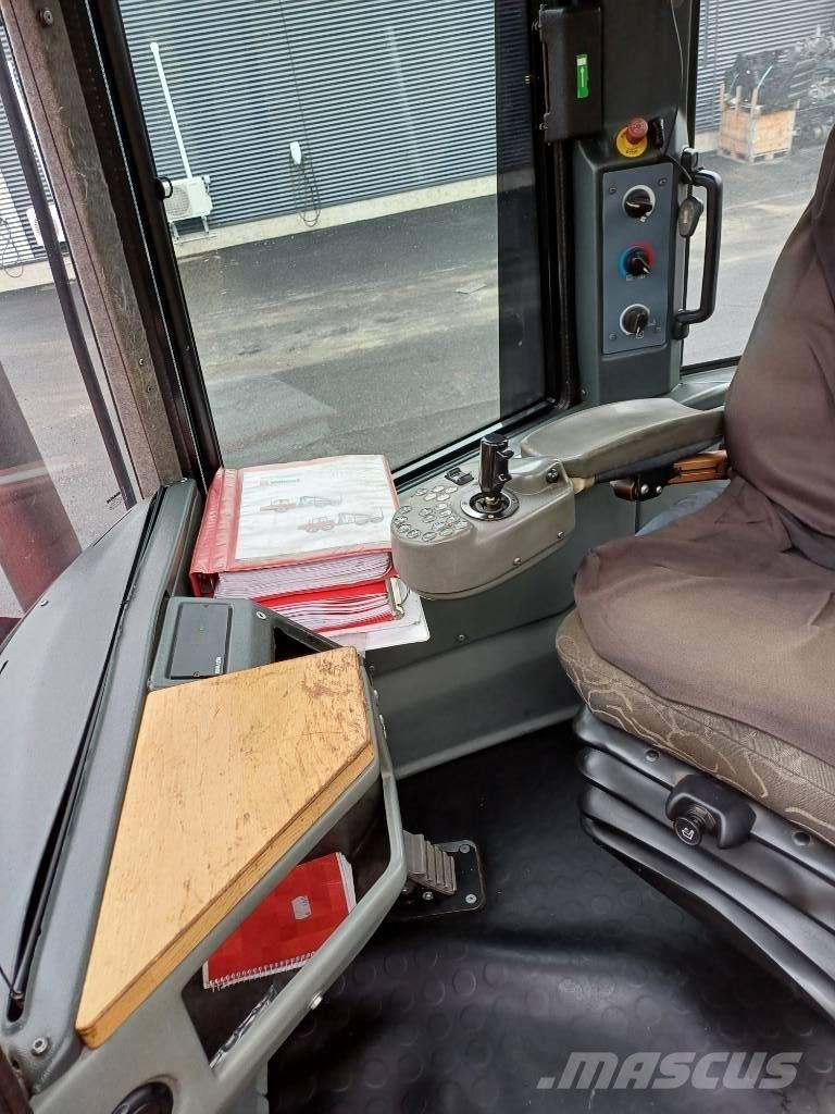 Komatsu 840 TX Форуардери