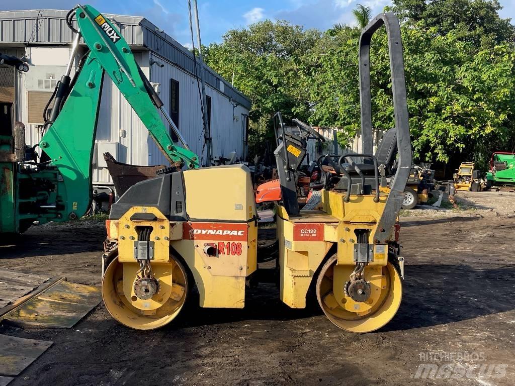 Dynapac CC 122 Двойни барабанни ролки
