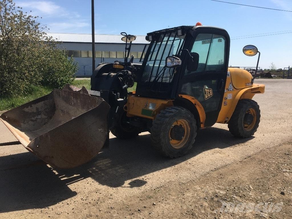 JCB 520-40 Телескопични товарачи