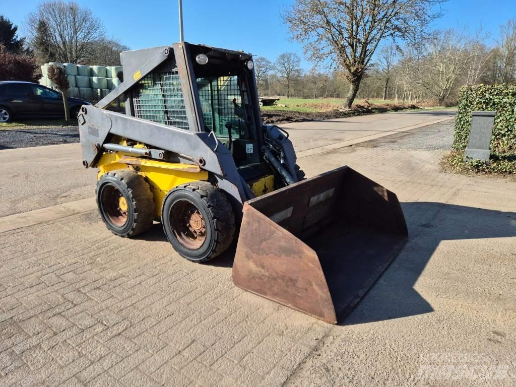 New Holland LS 160 Мини товарачи
