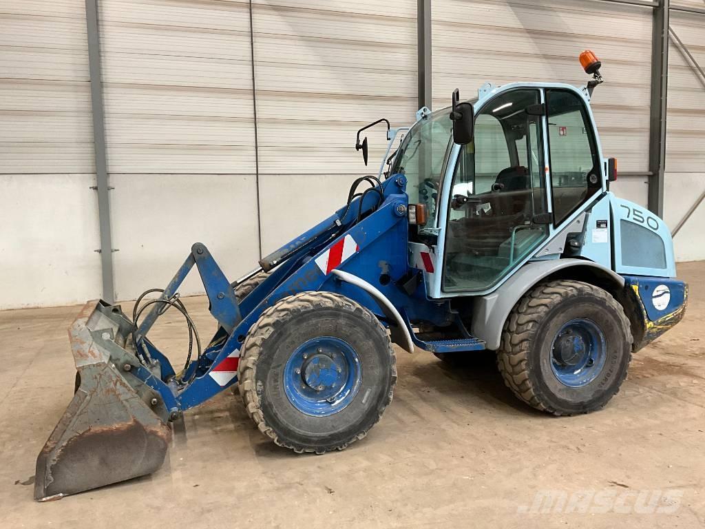 Kramer 750 Колесни товарачи