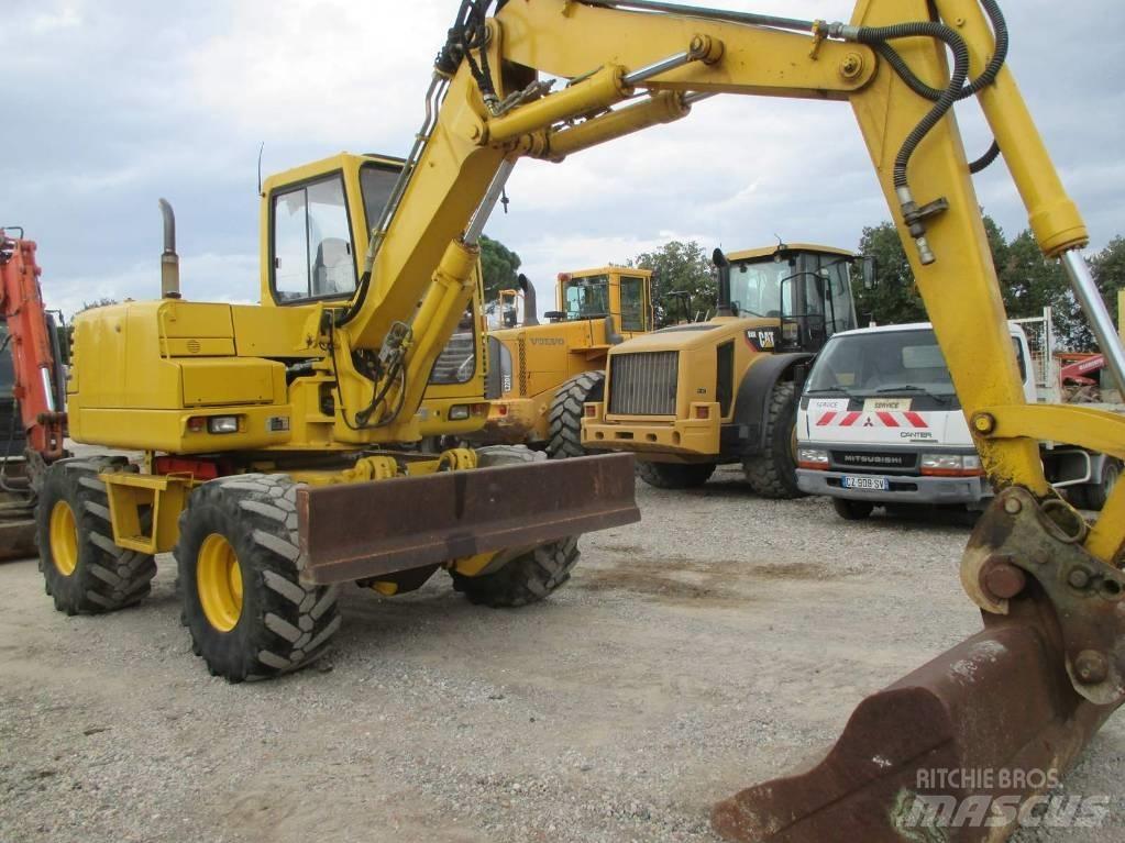 Komatsu PW 95 Средни екскаватори 7т - 12т
