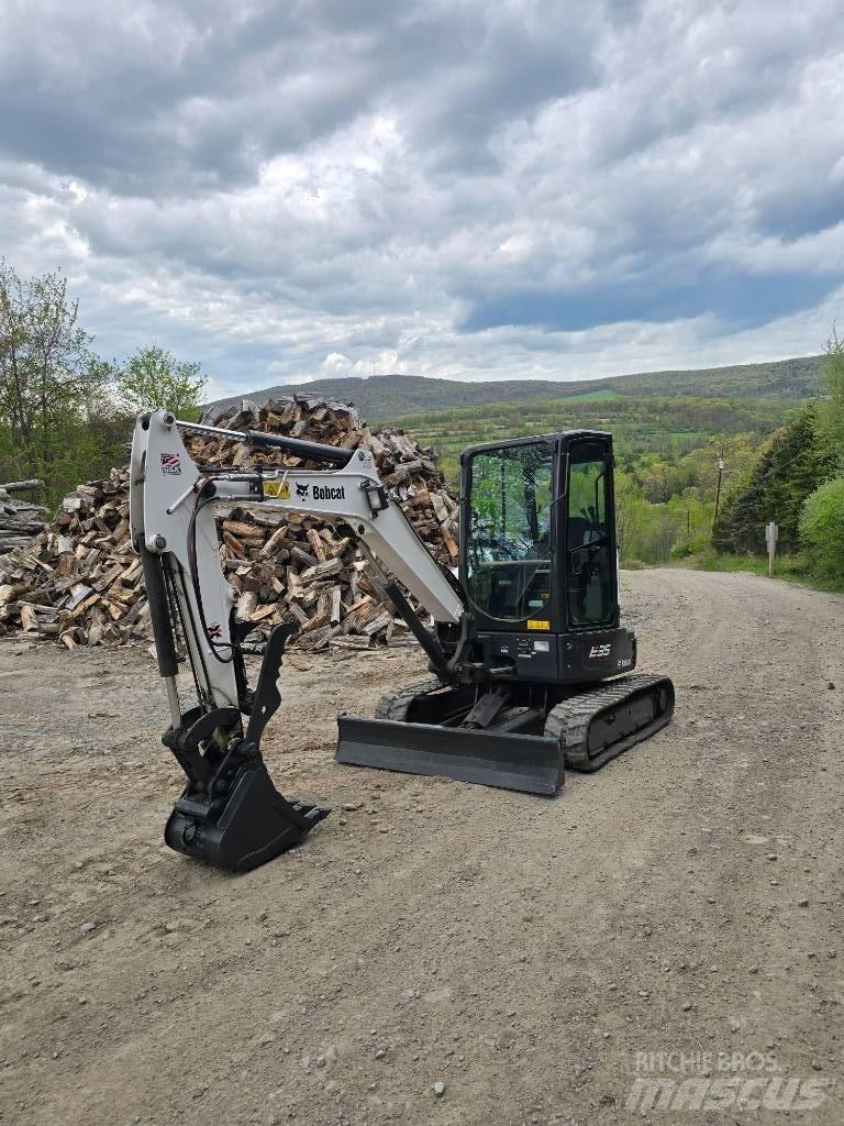 Bobcat E35 Мини екскаватори < 7 т