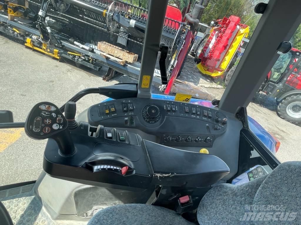 New Holland T 7550 Трактори
