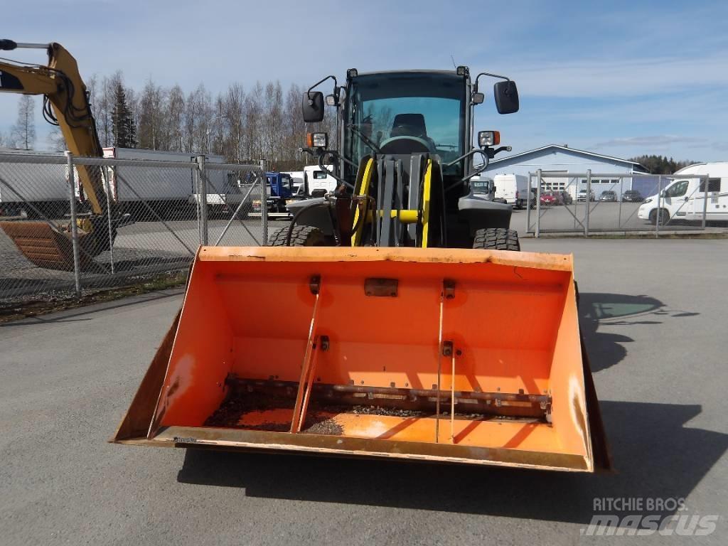 Kramer 880 Колесни товарачи