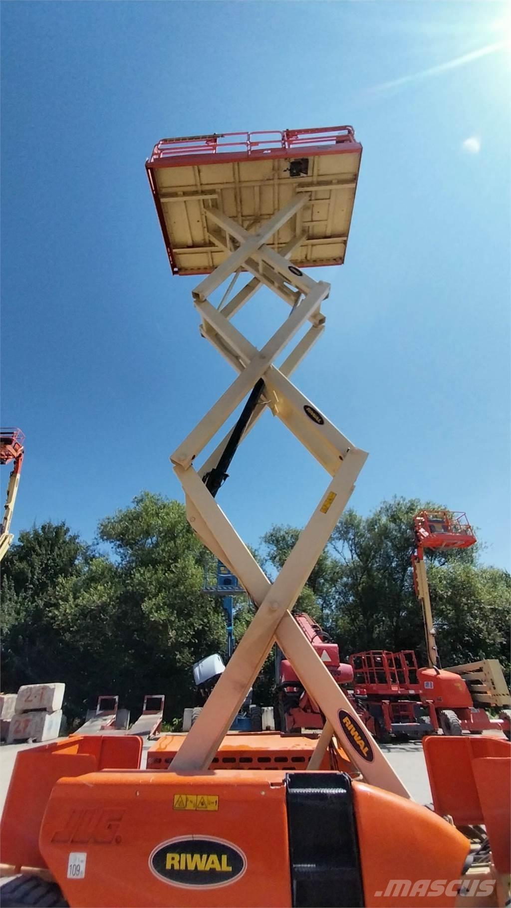 JLG 3394RT Ножични работни платформи