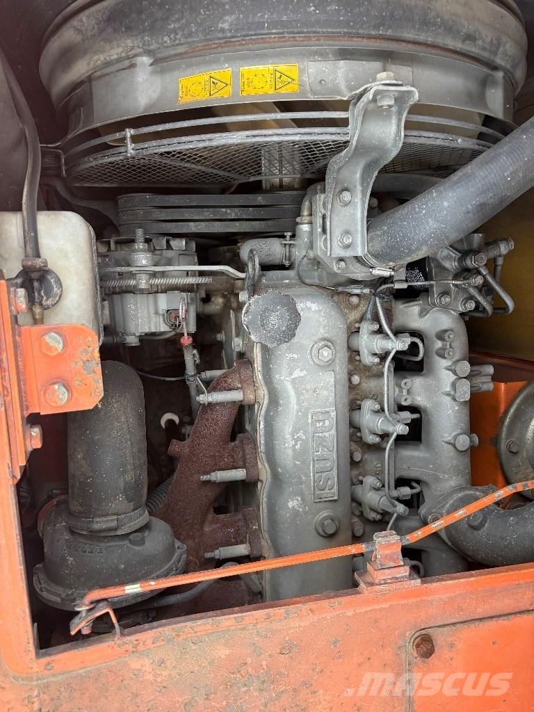 Hitachi EG 70 R Верижни дъмпери