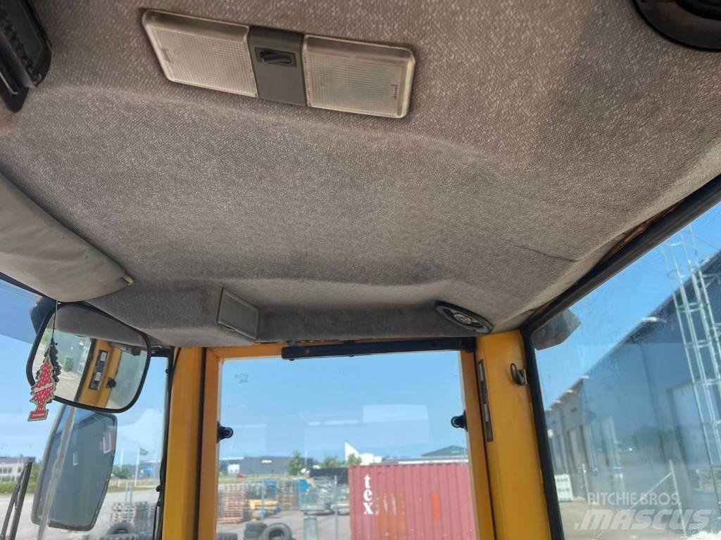 Volvo L 70 C Колесни товарачи