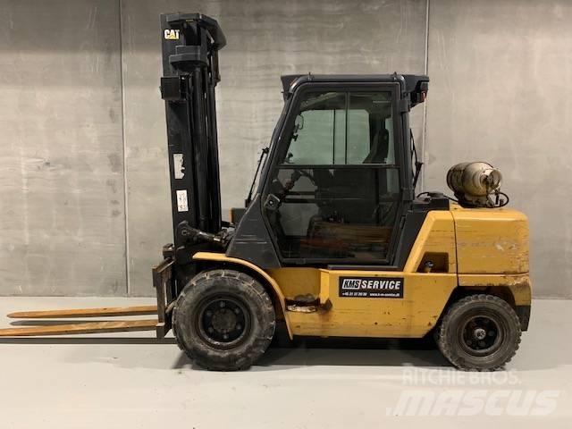 CAT GP45K-400ZT Камиони с АГУ