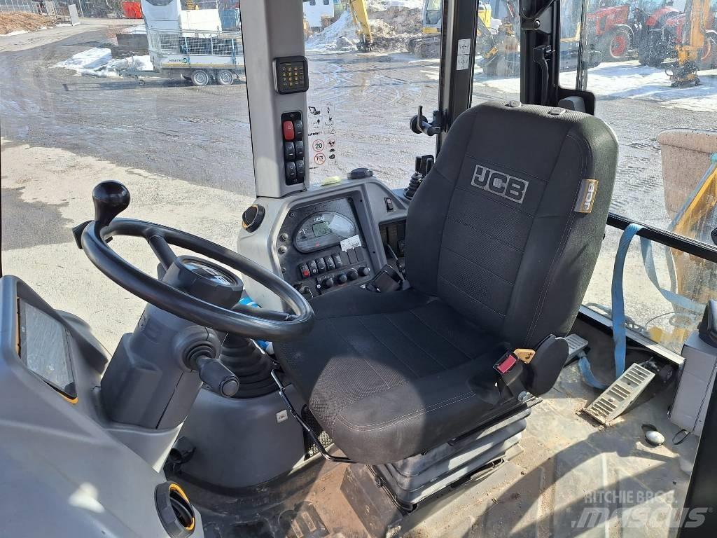 JCB 3 CXE Compact Товарач със заден ексватор