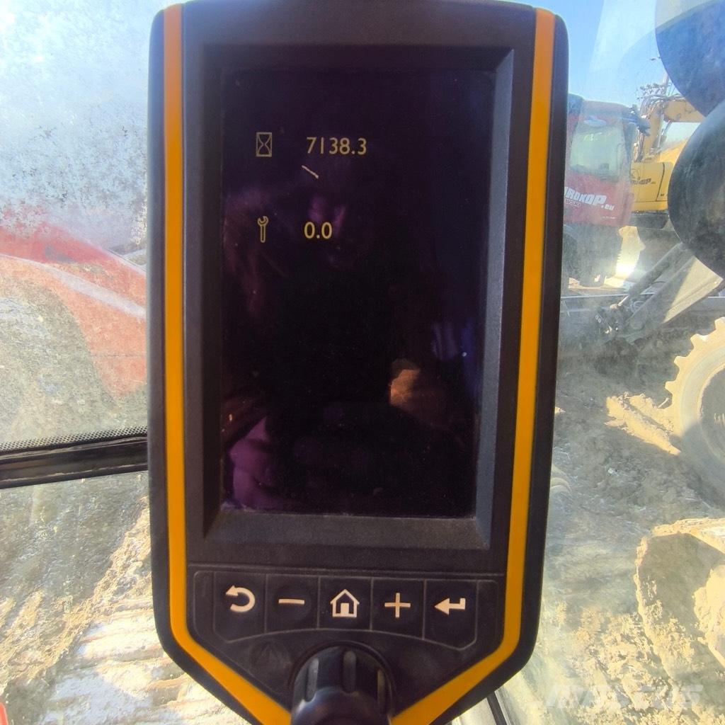 JCB JS 300 Верижен екскаватор