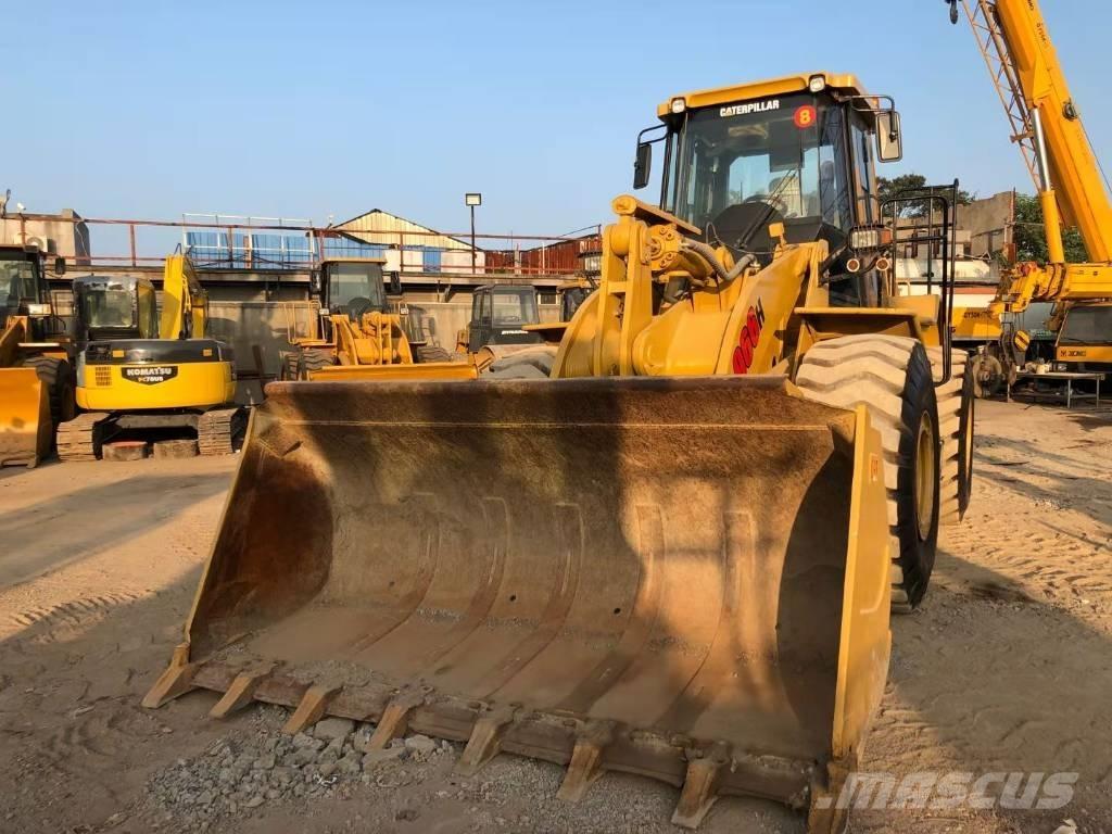 CAT 966H Колесни товарачи