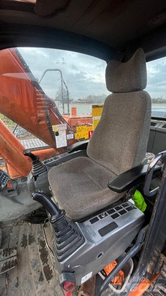 Doosan Dx140 Колесни екскаватори