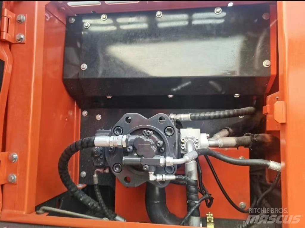 Doosan DX225 Верижен екскаватор